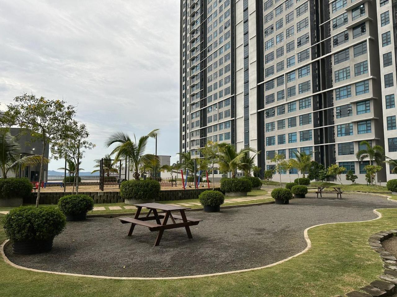 亞庇Jesselton Quay Sea & Pool View For 6 Pax公寓 外观 照片